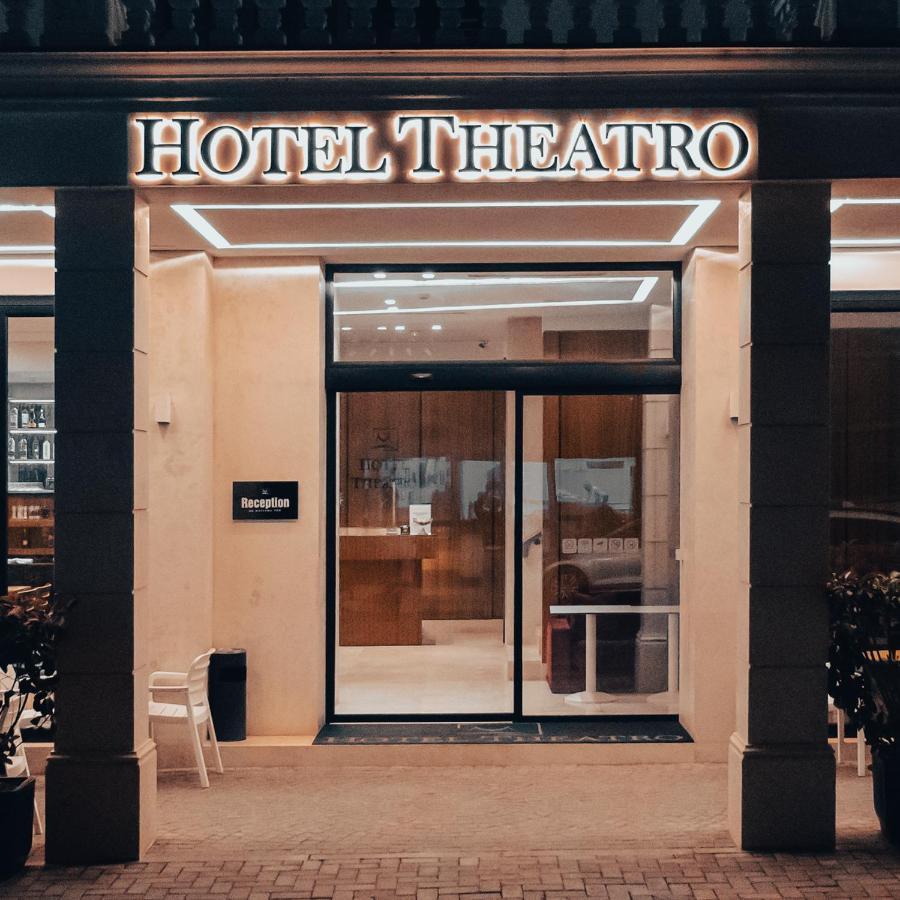 Hotel Theatro- City Center Tirana Eksteriør billede